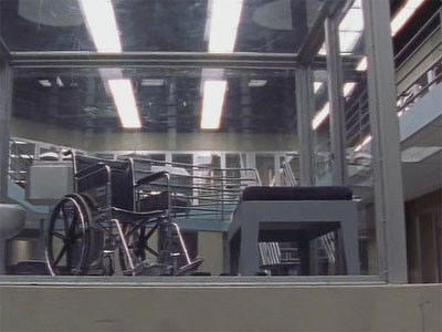 Серія 8, В'язниця «Оz» / Oz (1997)