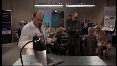 13 серія 9 сезону "Зоряна брама: SG-1"