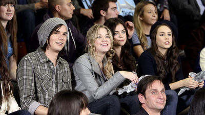 "Pretty Little Liars" 1 season 16-th episode