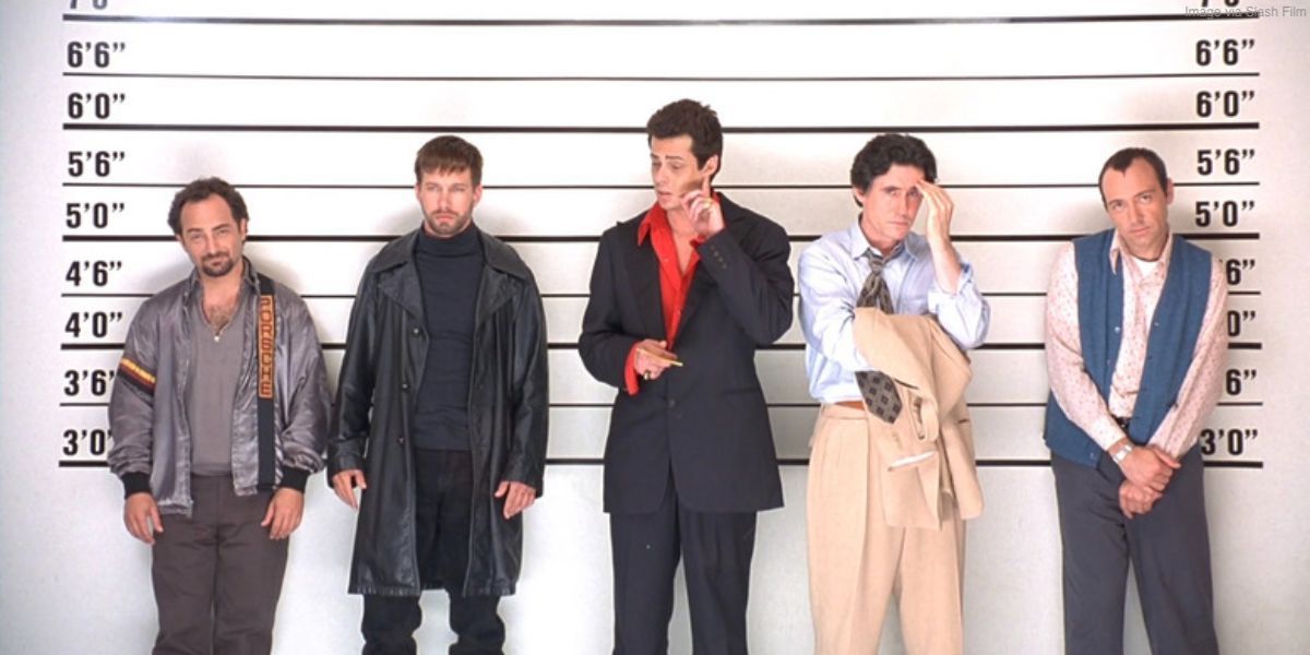 Пятеро мужчин в полицейской очереди в фильме "Подозрительные лица"